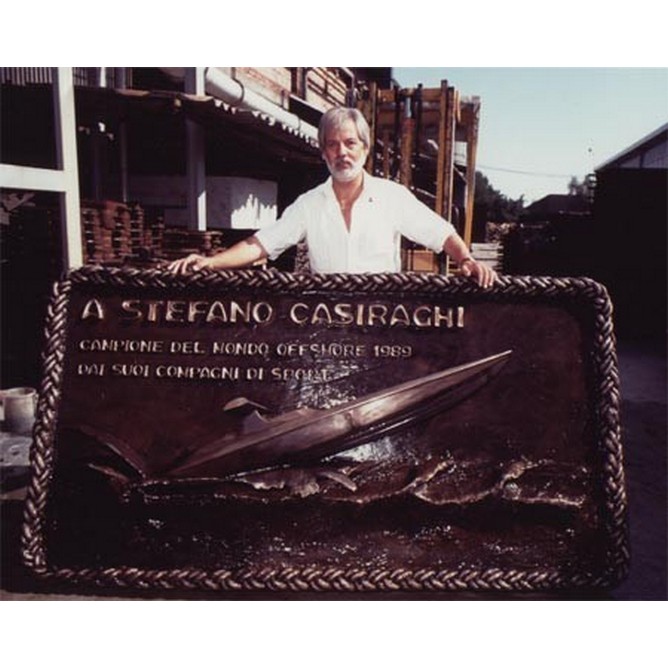 Scultura a Stefano Casiraghi
